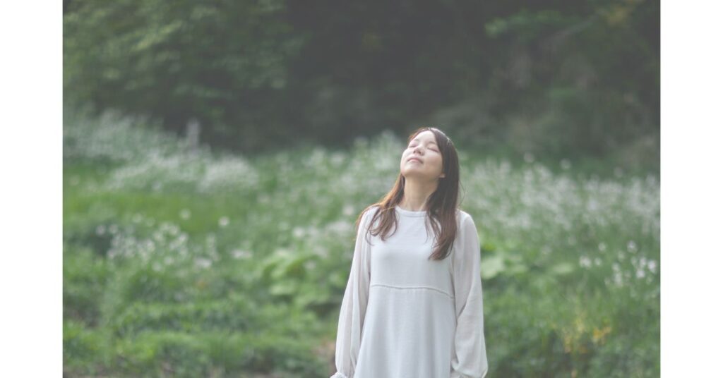 復職前 不安を和らげる深呼吸のイメージ