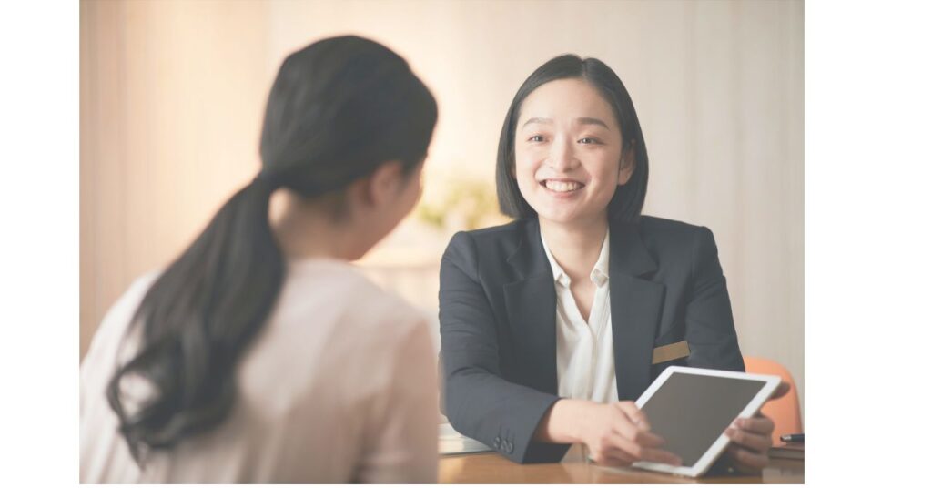 FPに相談している様子